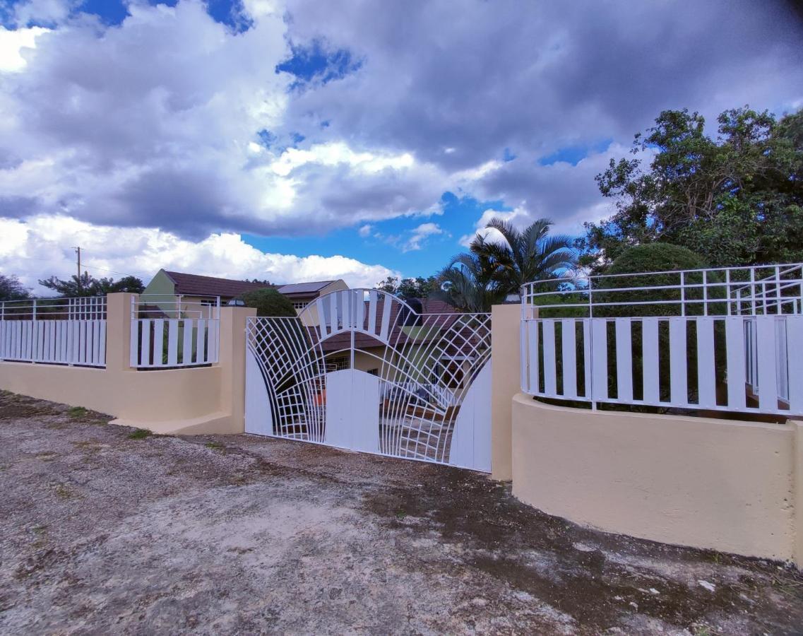 Gables Vacation Rentals With Private Gated Parking Onsite Knockpatrick Dış mekan fotoğraf